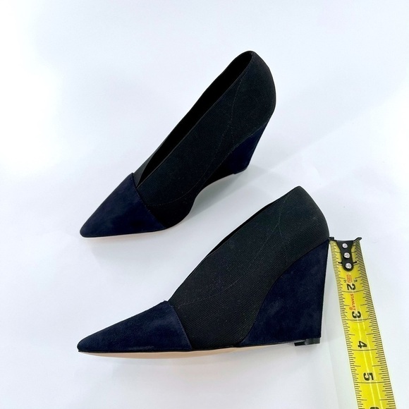 Nine West Valrus Black Navy Point Toe Wedge Pumps Size 7 M - Picture 6 of 12